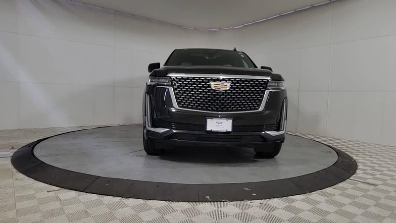 2024 Cadillac Escalade Premium Luxury photo 2