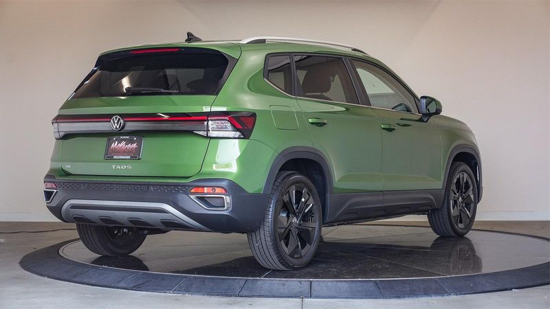 New 2025 Volkswagen Taos 1.5T SEImage 4