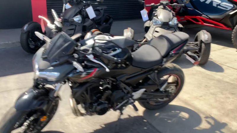 New 2025 Kawasaki Z650 Image 2