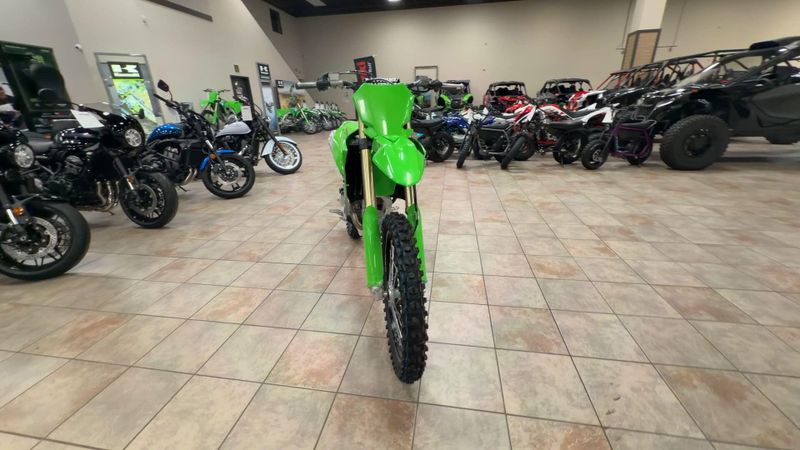 New 2027 Kawasaki KX250F Image 3