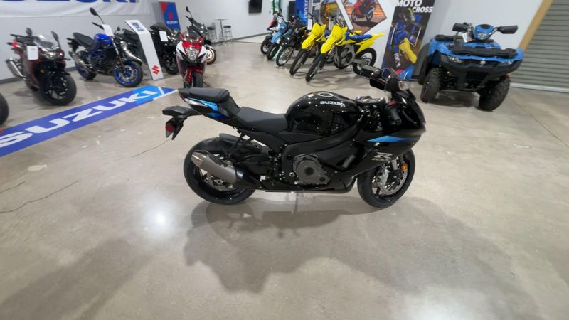 New 2027 Suzuki GSX-R600 Image 4