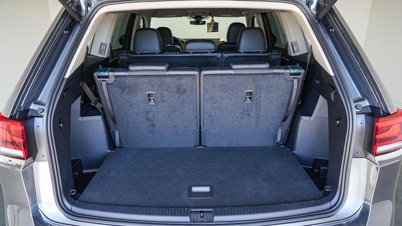 2025 Volkswagen Atlas 2.0T SE w/TechnologyImage 11