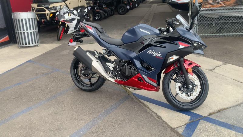 New 2026 Kawasaki NINJA 500 ABS Image 2