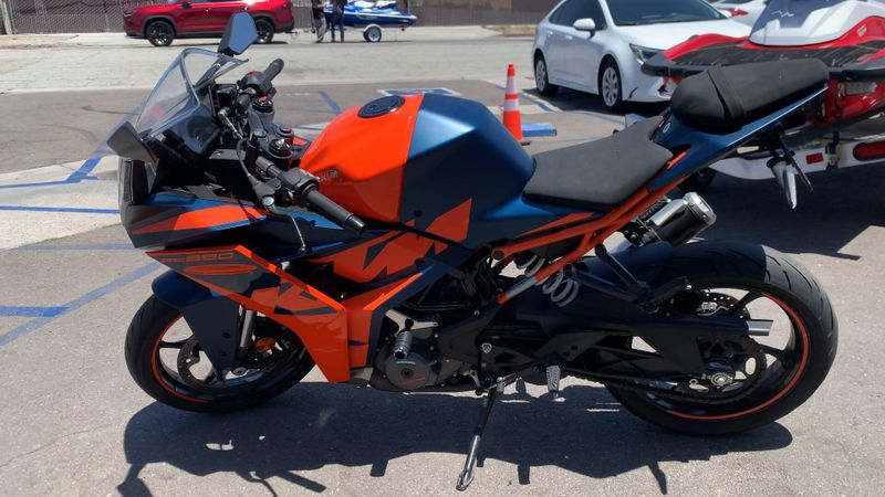 Used 2023 KTM RC 390 Image 6