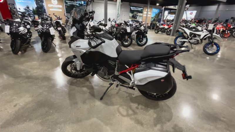 New 2024 Ducati MULTISTRADA V4 S TRAVEL & RADAR SPOKED WHEELS - DEMO Image 6