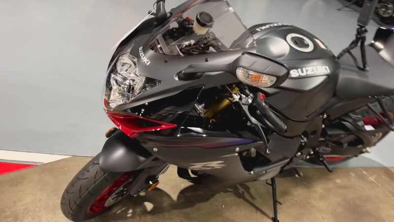 New 2026 Suzuki GSX-R750 Image 2