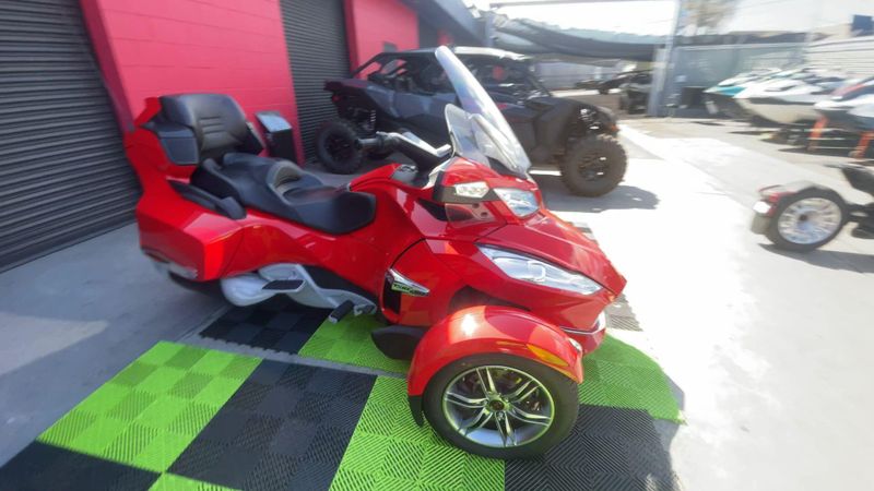 Used 2012 Can-Am RD SPYDER RT-S 991 Image 7