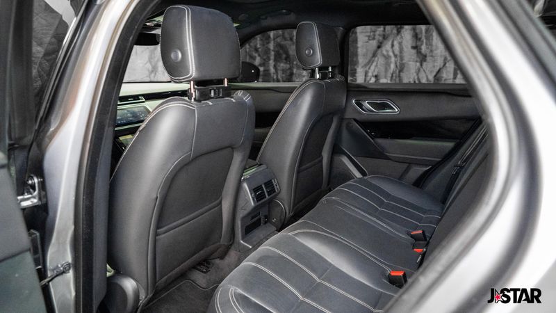 2023 Land Rover Range Rover Velar R-Dynamic S photo 15
