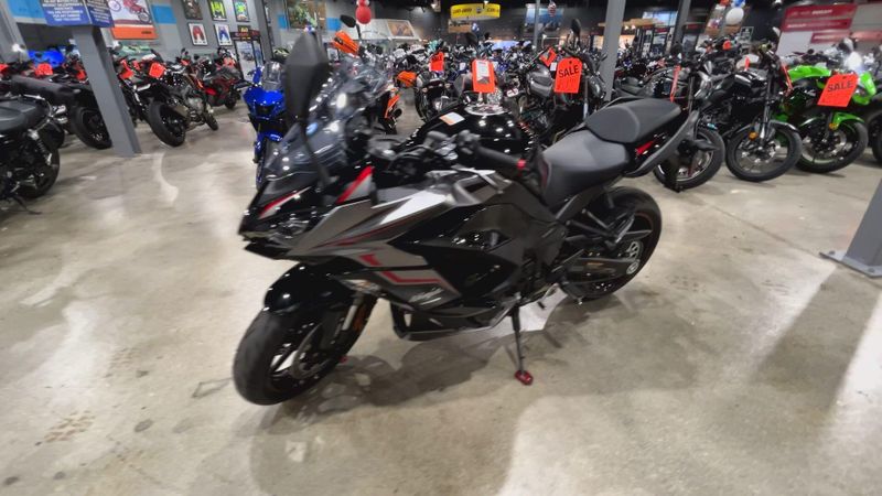 Used 2024 Kawasaki NINJA 1000SX ABS Image 4