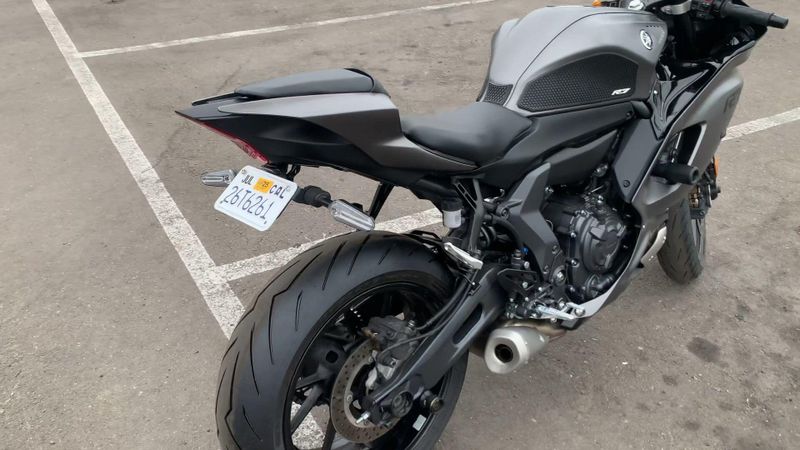 Used 2024 Yamaha YZF-R7 Image 4