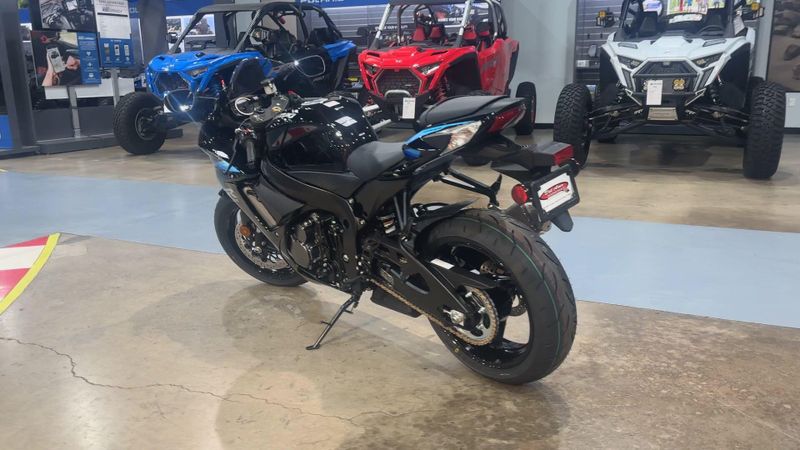 New 2027 Suzuki GSX-R750 Image 6