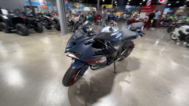 New 2027 Kawasaki NINJA ZX-6R ABS Image 5