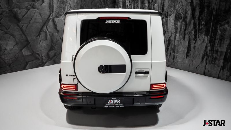 2025 Mercedes Benz G 550 photo 22