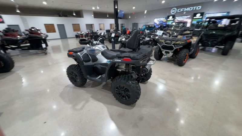 New 2027 CFMOTO CFORCE 800 TOURING Image 9