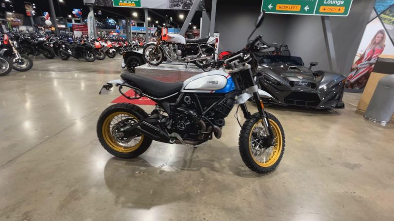 2021 Ducati SCRAMBLER DESERT SLED Image 9