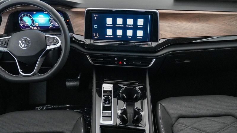 2025 Volkswagen Atlas 2.0T SE w/TechnologyImage 14