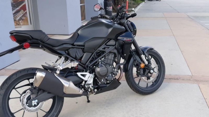 Used 2026 Honda CB300R ABS Image 9