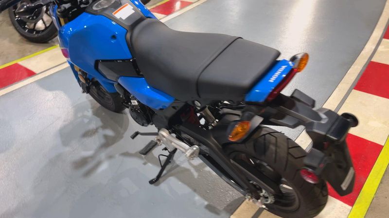 New 2025 Honda Grom Image 2