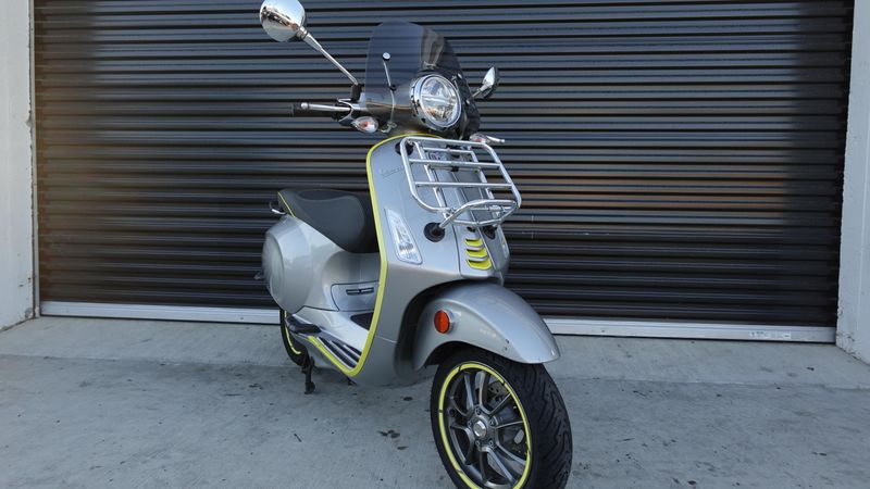 Used 2023 Vespa Elettrica 45 MPH 