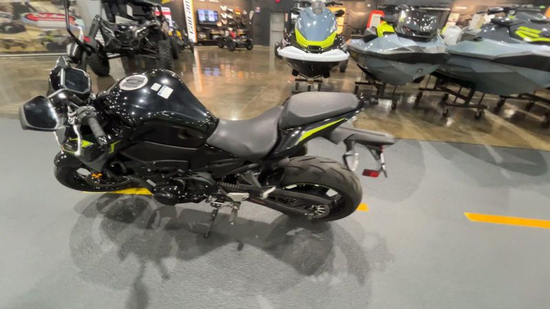Used 2024 Kawasaki Z900 ABS Image 5