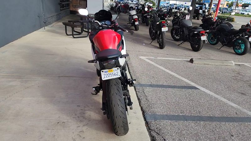 Used 2014 Yamaha FZ 6 R Image 2