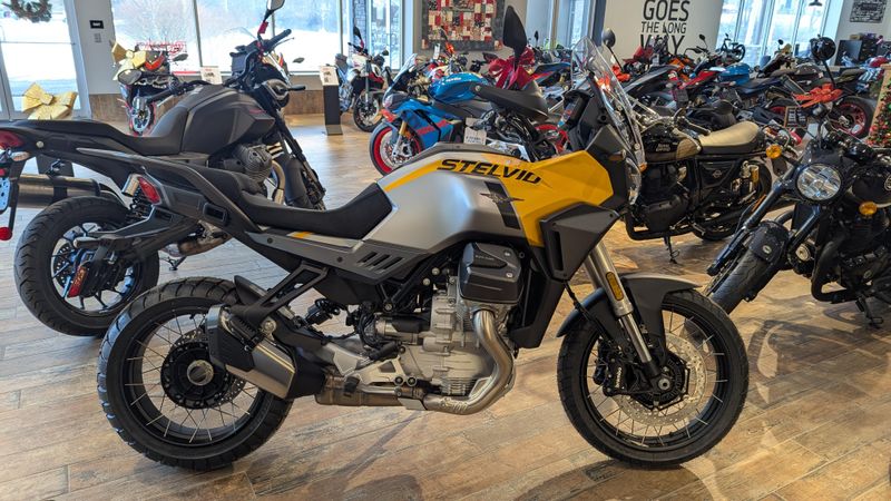 2025 Moto Guzzi Stelvio Base  Yellow SavanaImage 2
