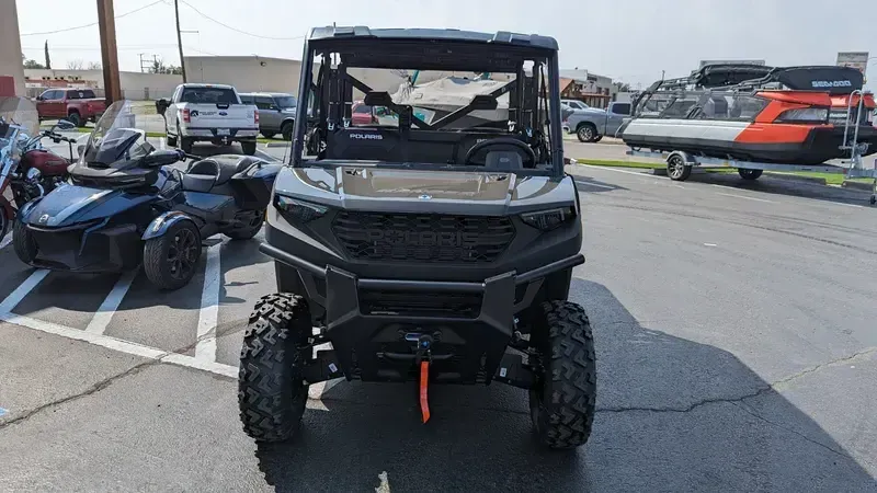 2025 POLARIS RANGER CREW 1000 PREMIUM GRANITE GRAY in a GRANITE GRAY exterior color. Family PowerSports (877) 886-1997 familypowersports.com 