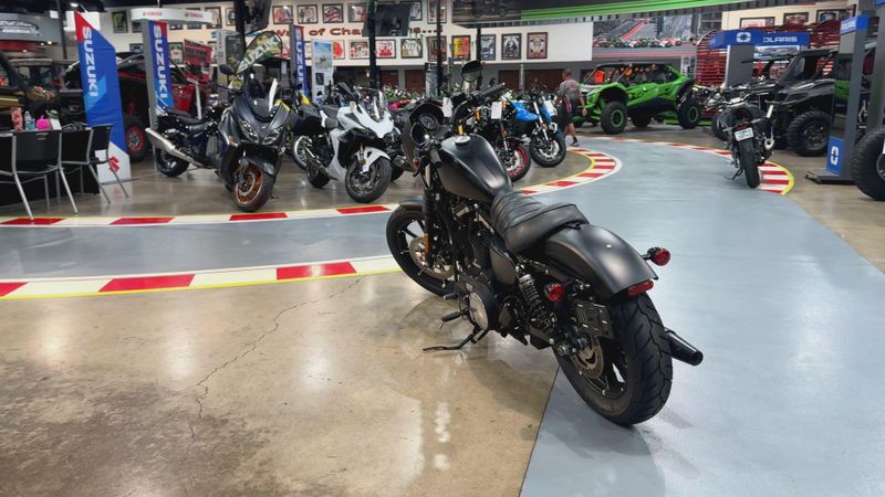 Used 2022 Harley-Davidson SPORTSTER IRON 883 Image 3