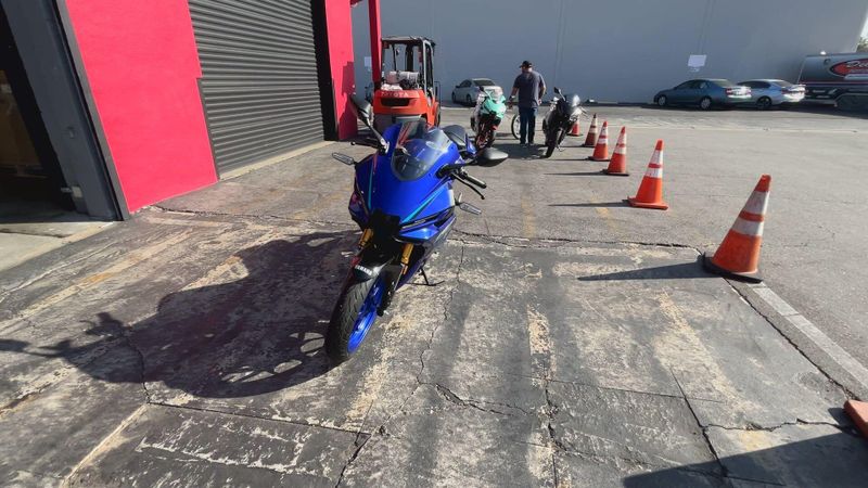 New 2026 Yamaha YZF-R3 ABS Image 3