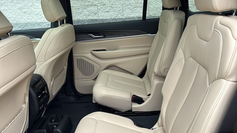 2023 Jeep Grand Cherokee L LimitedImage 9