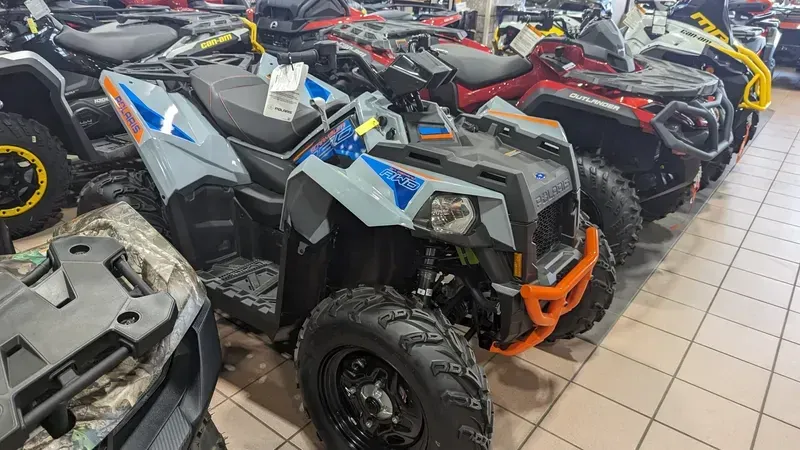 2024 Polaris SCRAMBLER 850 STORM GRAY AND RADAR BLUEImage 1