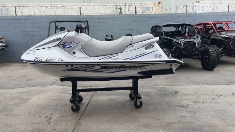 Used 2000 Yamaha GP800 Image 5
