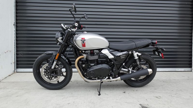 New 2025 Triumph Speed Twin 900 Base 