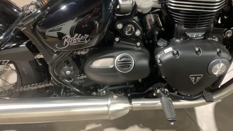 New 2025 Triumph BONNEVILLE BOBBER Image 2