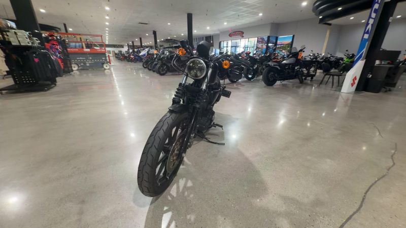 Used 2020 Harley-Davidson SPORTSTER IRON 883 Image 4