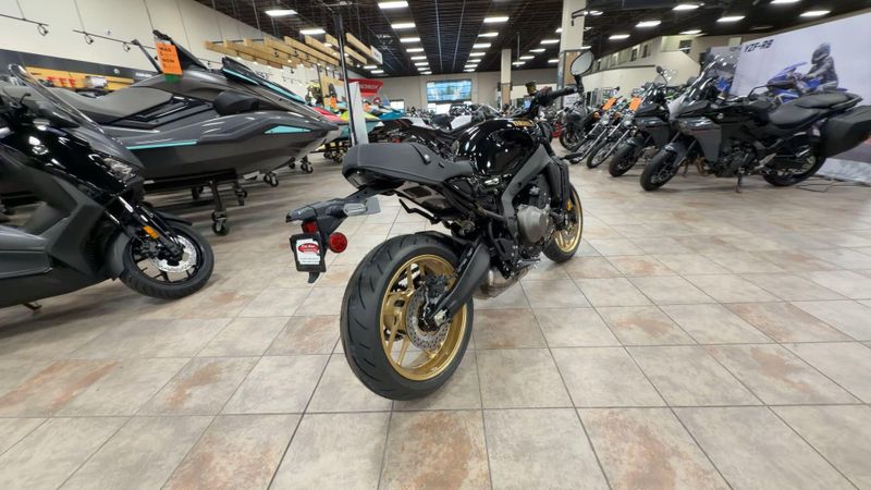 New 2026 Yamaha XSR900 Image 9