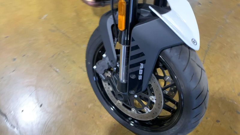 New 2024 CFMOTO 800NK-DEMO Image 2