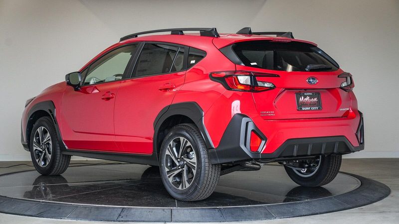 New 2025 Subaru Crosstrek PremiumImage 2