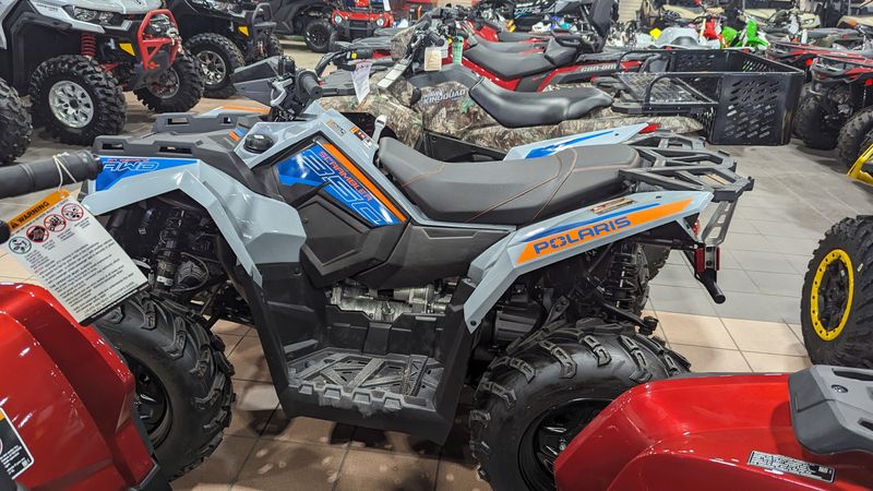 2024 Polaris SCRAMBLER 850  STORM GRAY AND RADAR BLUEImage 5