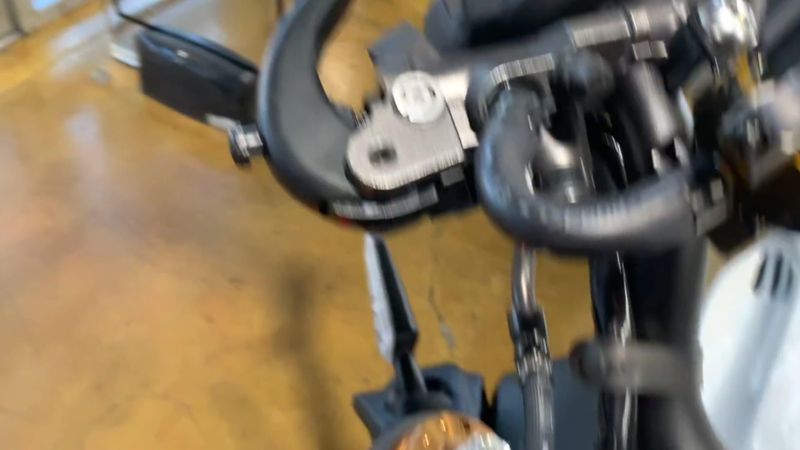 New 2025 Yamaha XSR900 Image 9