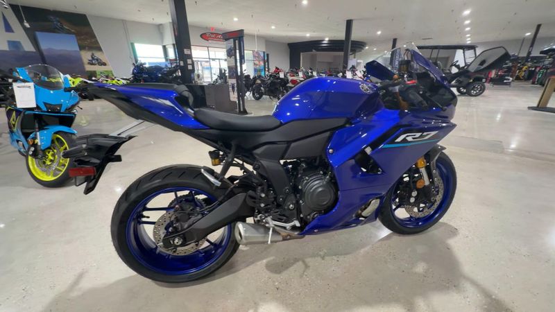 New 2026 Yamaha YZF-R7 Image 4