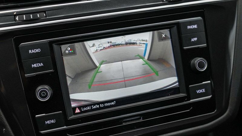 2021 Volkswagen Tiguan 2.0T SImage 23