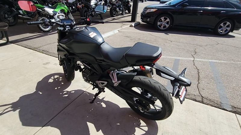 Used 2023 Honda CB300R ABS Image 9