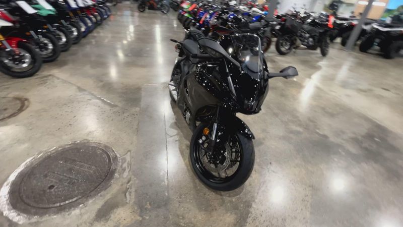 New 2026 Yamaha YZF-R3 ABS Image 3