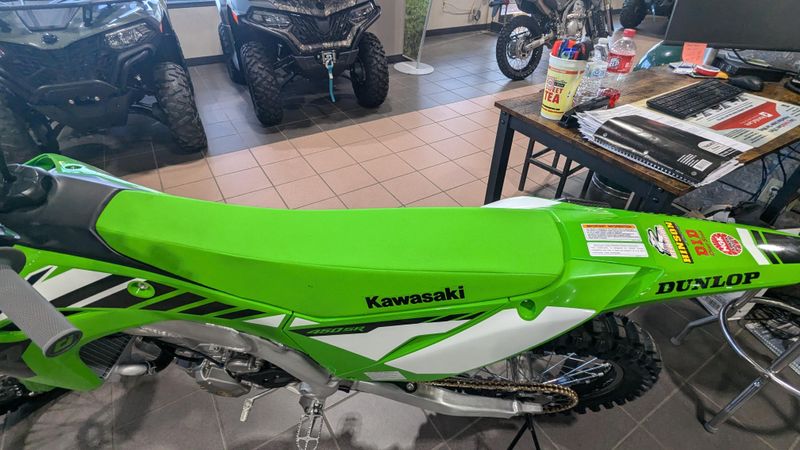 2025 Kawasaki KX450SR LIME GREEN Image 10