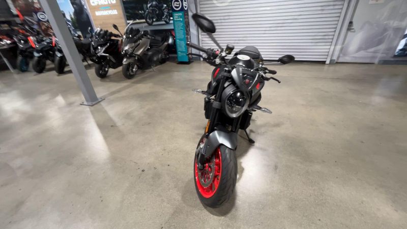 Used 2022 Ducati Monster Image 3