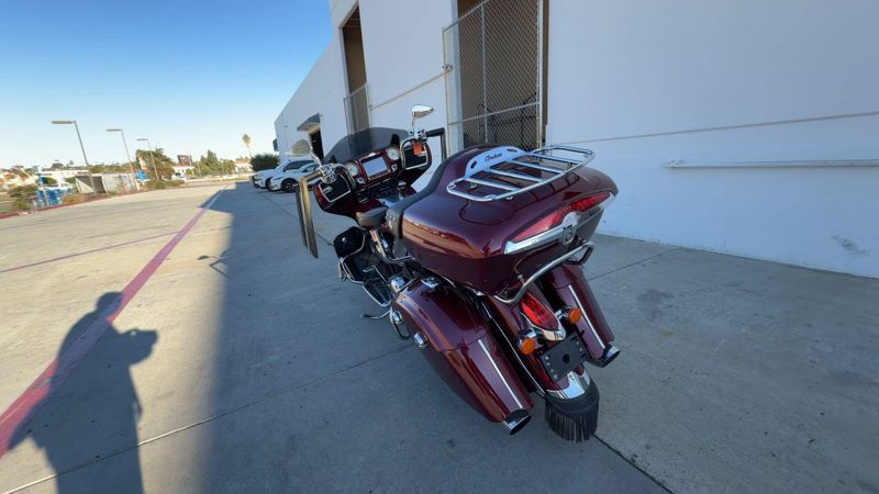 Used 2017 Indian Motorcycle Roadmaster Image 7