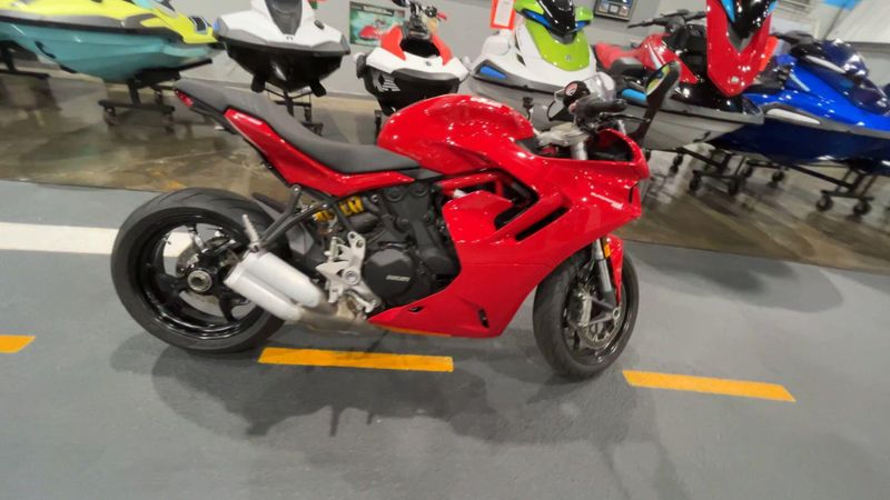 Used 2024 Ducati SUPERSPORT 950 Image 9