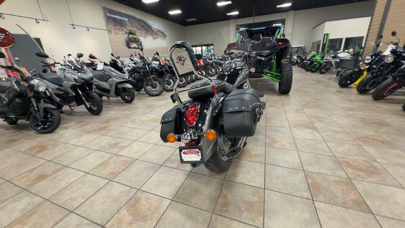 New 2026 Kawasaki VULCAN 900 CLASSIC LT Image 8