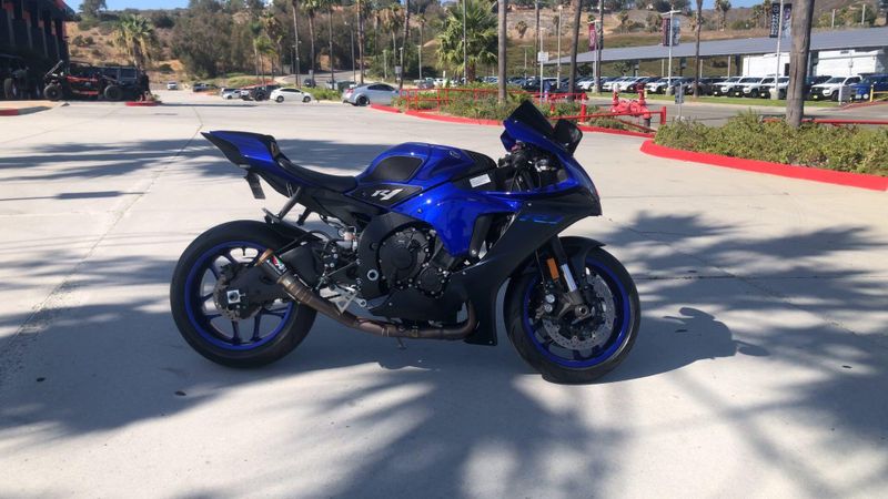 Used 2023 Yamaha YZF-R1 CA Image 9